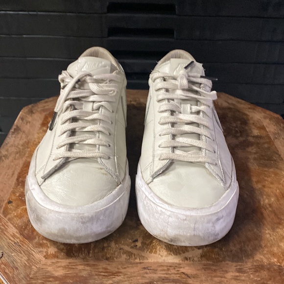 Nike - Picture 5 of 6